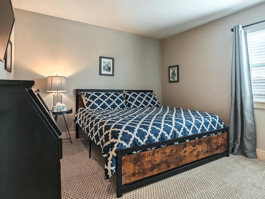 Quiet Plaza Two Bedroom 2 Bathroom Kansas City Exterior photo
